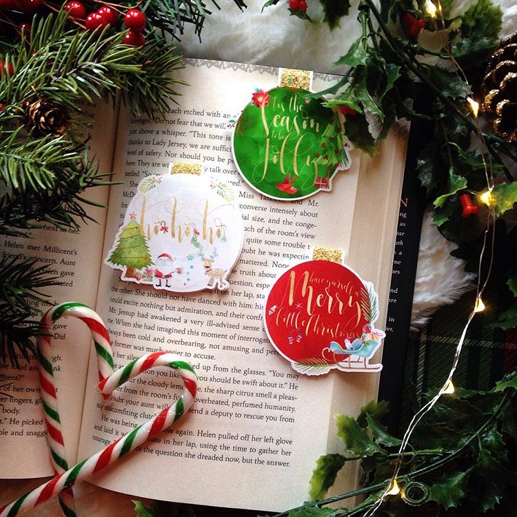 DIY Chrismassy bookmarks, 17 fun ways to have a book-filled Christmas