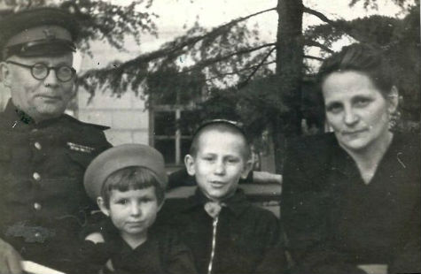 Oleg Gordievsky with his parents and sister in 1949