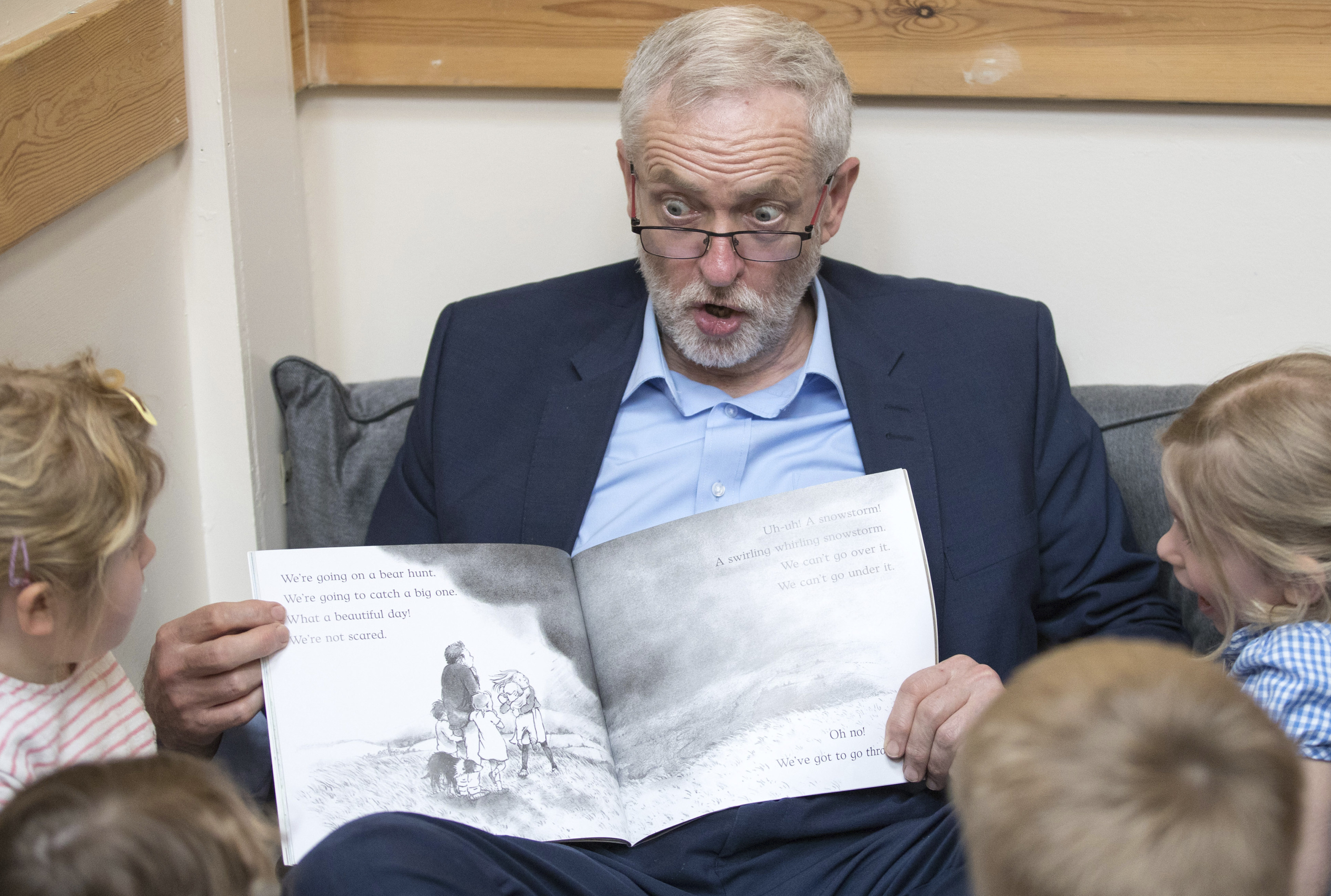 Jeremy Corbyn makes libraries pledge for General Election 2019